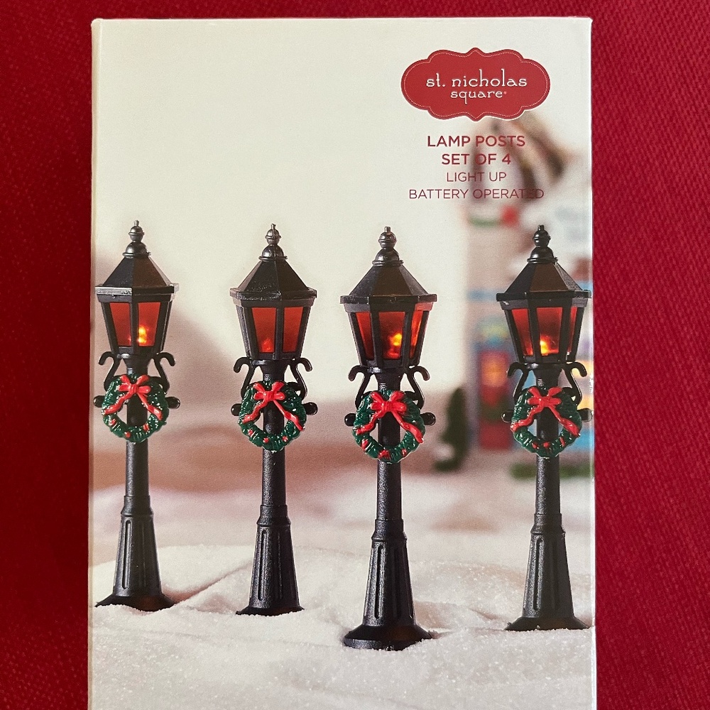 St. Nicholas Square Lamp Post set of 4